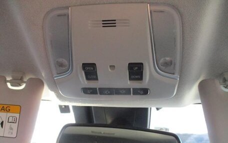 Toyota Prius IV XW50, 2023 год, 1 586 000 рублей, 20 фотография