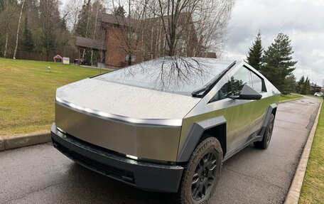 Tesla Cybertruck, 2024 год, 12 500 000 рублей, 8 фотография
