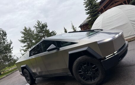 Tesla Cybertruck, 2024 год, 12 500 000 рублей, 19 фотография