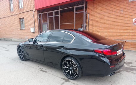 BMW 5 серия, 2021 год, 5 050 000 рублей, 3 фотография