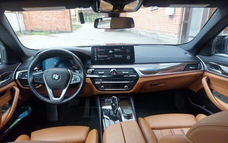 BMW 5 серия, 2021 год, 5 050 000 рублей, 19 фотография