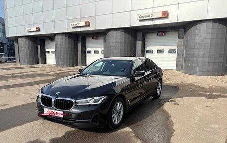 BMW 5 серия, 2021 год, 4 300 000 рублей, 13 фотография
