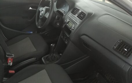 Volkswagen Polo VI (EU Market), 2010 год, 450 000 рублей, 5 фотография