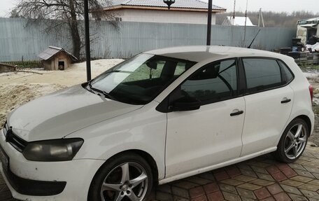 Volkswagen Polo VI (EU Market), 2010 год, 450 000 рублей, 3 фотография