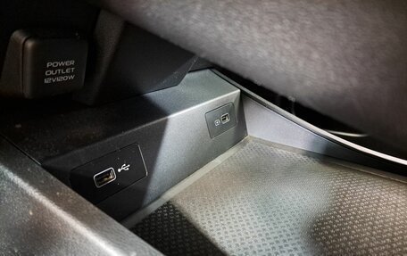 Geely Atlas, 2023 год, 2 350 000 рублей, 25 фотография