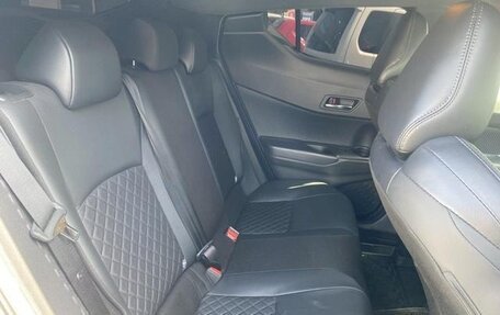 Toyota C-HR I рестайлинг, 2023 год, 1 572 000 рублей, 22 фотография