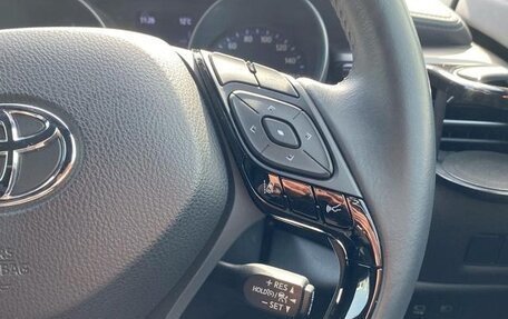 Toyota C-HR I рестайлинг, 2023 год, 1 572 000 рублей, 20 фотография