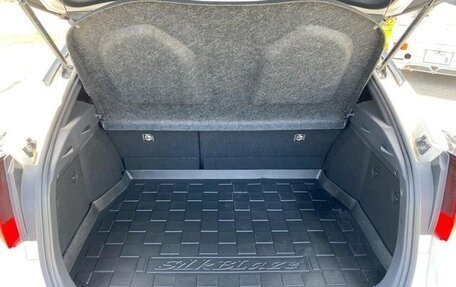 Toyota C-HR I рестайлинг, 2023 год, 1 572 000 рублей, 24 фотография