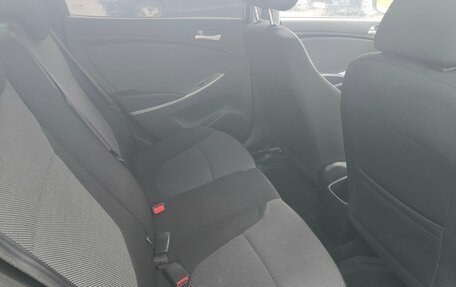 Hyundai Solaris II рестайлинг, 2013 год, 787 000 рублей, 16 фотография