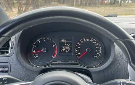 Volkswagen Polo VI (EU Market), 2013 год, 1 050 000 рублей, 12 фотография