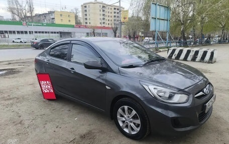 Hyundai Solaris II рестайлинг, 2011 год, 630 000 рублей, 10 фотография