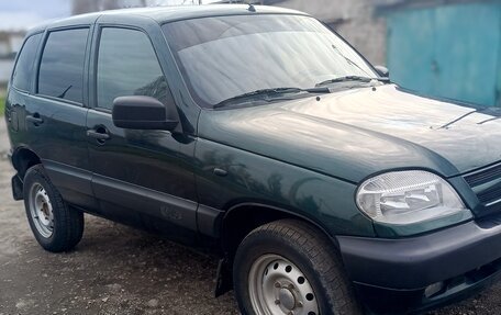 Chevrolet Niva I рестайлинг, 2003 год, 299 999 рублей, 2 фотография