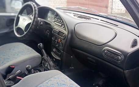 Chevrolet Niva I рестайлинг, 2003 год, 299 999 рублей, 10 фотография