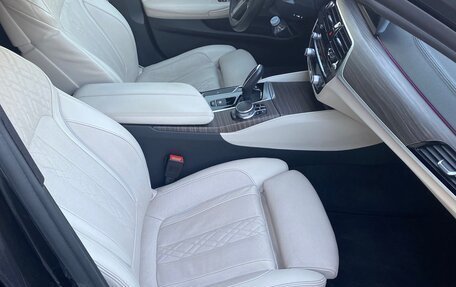 BMW 5 серия, 2017 год, 3 580 000 рублей, 12 фотография