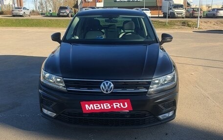 Volkswagen Tiguan II, 2017 год, 2 300 000 рублей, 9 фотография