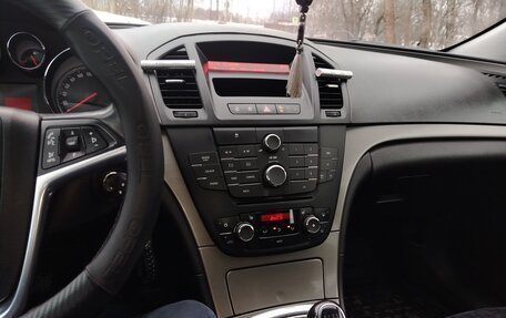 Opel Insignia II рестайлинг, 2011 год, 840 000 рублей, 13 фотография