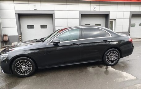 Mercedes-Benz E-Класс, 2020 год, 3 500 000 рублей, 5 фотография