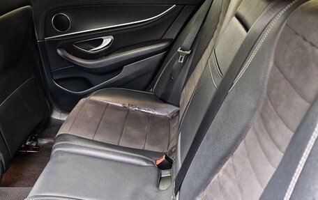 Mercedes-Benz E-Класс, 2020 год, 3 500 000 рублей, 7 фотография