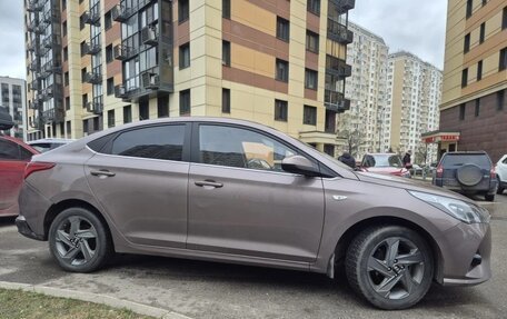 Hyundai Solaris II рестайлинг, 2021 год, 1 650 000 рублей, 9 фотография