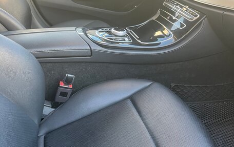 Mercedes-Benz E-Класс, 2019 год, 2 900 000 рублей, 7 фотография