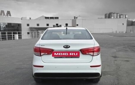 KIA Rio III рестайлинг, 2016 год, 1 099 000 рублей, 7 фотография