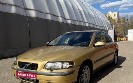Volvo S60 III, 2001 год, 420 000 рублей, 2 фотография