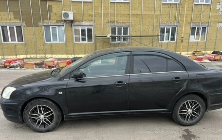 Toyota Avensis III рестайлинг, 2005 год, 560 000 рублей, 4 фотография