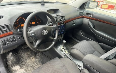 Toyota Avensis III рестайлинг, 2005 год, 560 000 рублей, 6 фотография