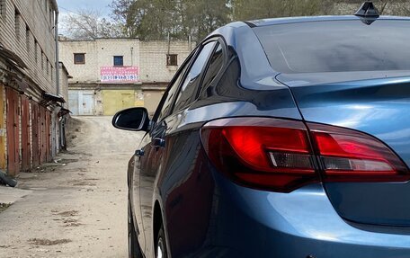 Opel Astra J, 2013 год, 870 000 рублей, 5 фотография