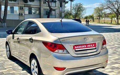 Hyundai Solaris II рестайлинг, 2014 год, 900 000 рублей, 10 фотография