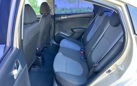 Hyundai Solaris II рестайлинг, 2014 год, 900 000 рублей, 22 фотография