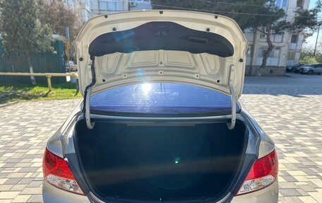 Hyundai Solaris II рестайлинг, 2014 год, 900 000 рублей, 26 фотография