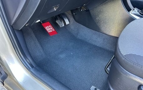 Hyundai Solaris II рестайлинг, 2014 год, 900 000 рублей, 21 фотография