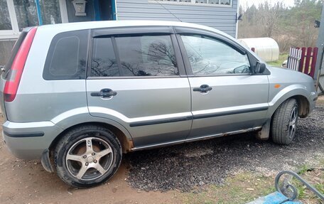 Ford Fusion I, 2005 год, 300 000 рублей, 6 фотография