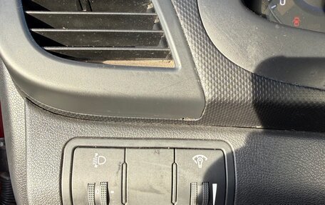 Hyundai Solaris II рестайлинг, 2012 год, 840 000 рублей, 14 фотография