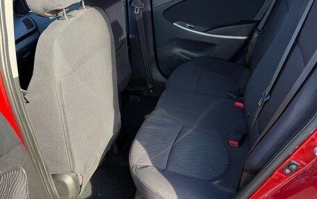 Hyundai Solaris II рестайлинг, 2012 год, 840 000 рублей, 10 фотография