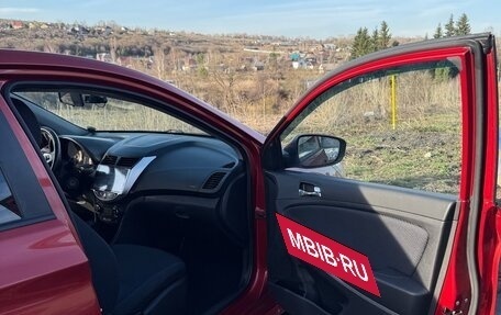 Hyundai Solaris II рестайлинг, 2012 год, 840 000 рублей, 9 фотография