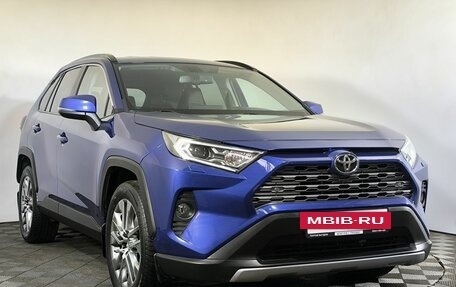 Toyota RAV4, 2021 год, 3 700 000 рублей, 2 фотография
