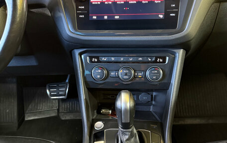 Volkswagen Tiguan II, 2020 год, 2 799 000 рублей, 17 фотография