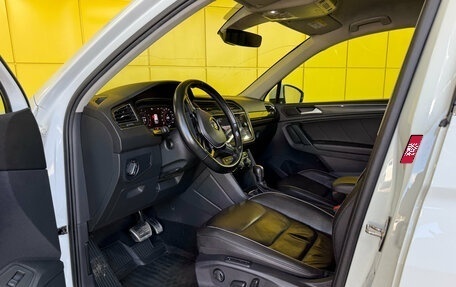 Volkswagen Tiguan II, 2020 год, 2 799 000 рублей, 11 фотография