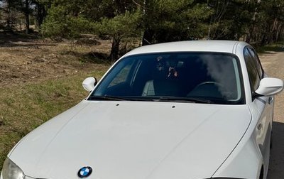 BMW 1 серия, 2011 год, 880 000 рублей, 1 фотография