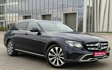 Mercedes-Benz E-Класс, 2018 год, 3 900 000 рублей, 1 фотография