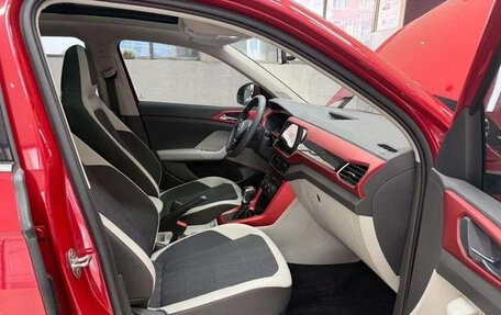 Volkswagen T-Cross I, 2022 год, 1 380 000 рублей, 9 фотография