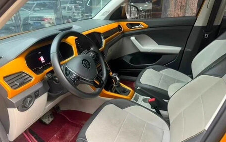 Volkswagen T-Cross I, 2022 год, 1 400 000 рублей, 8 фотография