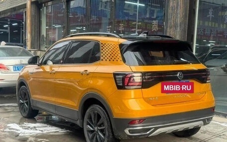 Volkswagen T-Cross I, 2022 год, 1 400 000 рублей, 5 фотография