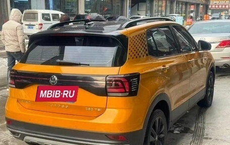 Volkswagen T-Cross I, 2022 год, 1 400 000 рублей, 6 фотография