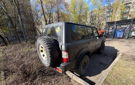 Nissan Patrol, 2004 год, 2 000 000 рублей, 6 фотография