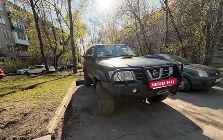 Nissan Patrol, 2004 год, 2 000 000 рублей, 2 фотография