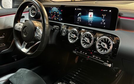 Mercedes-Benz CLA, 2020 год, 2 980 000 рублей, 15 фотография