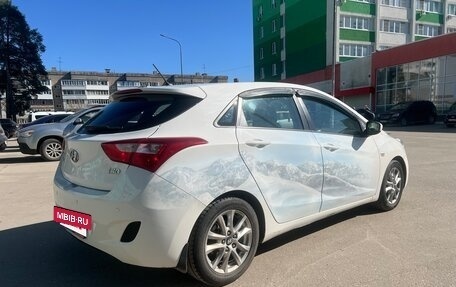 Hyundai i30 II рестайлинг, 2012 год, 900 000 рублей, 4 фотография